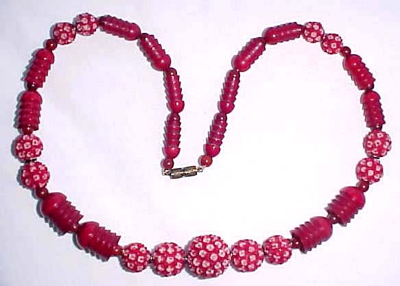 BN19  Vegetable ivory red necklace